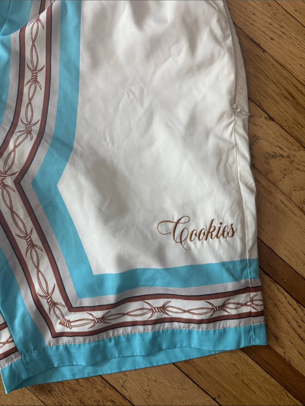 COOKIES (large) Men’s White & Turquoise Patterned Swim Shorts NEW - Picture 2 of 5